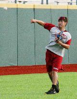 Matsuzaka trains in Puerto Rico winter league