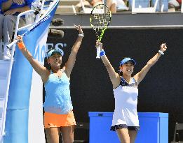 Tennis: Japanese pair reach Aussie Open women's doubles semis