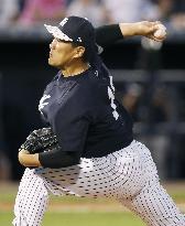 Tanaka at Yankees spring training