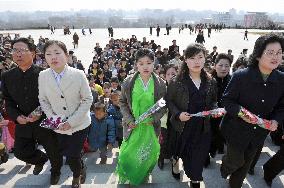 N. Korea marks birthday anniversary of founder Kim Il Sung