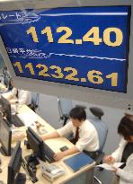 Dollar surges to 8-month high against yen in Tokyo