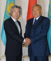 Koizumi meets with Nazabayev