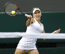 Tennis: Vesnina reaches Wimbledon semifinals