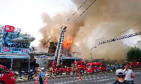 Fire near Tsukiji fish market put out after 15 hours, no injuries