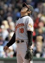 Orioles' Uehara suffers his 1st loss against Red Sox