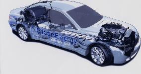 BMW to test world's 1st mass-produced liquid hydrogen cars in Ja