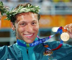 (3)Thorpe wins men's 400-meter freestyle