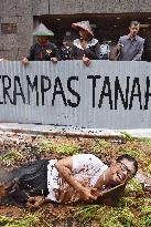 Rally against thermal power plant project on Java held