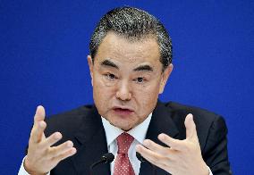 Chinese foreign minister meets with press