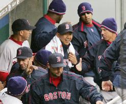 Matsuzaka logs 1st MLB win in Red Sox 4-1 triumph over Royals