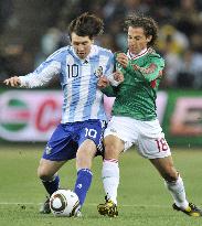 Argentina beat Mexico 3-1 to face Germany in quarters