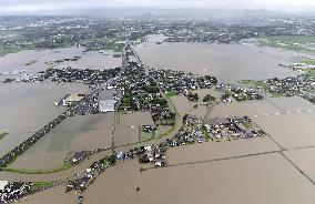 Heavy rain in southwestern Japan