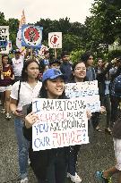 Young people participate in global climate strike