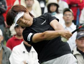 Oba in front by 4 shots at Chukyo TV Bridgestone Ladies