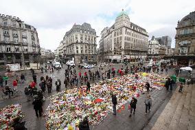 People mourn victims of terror attacks in Brussels