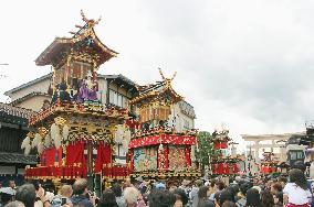 Takayama Autumn Festival begins in Gifu Prefecture