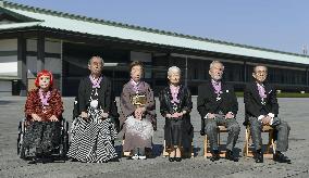 6 recipients of top cultural award at Imperial Palace