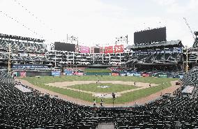 Baseball: Game cancelled after Tyler Skaggs' death