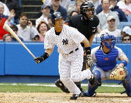 H. Matsui extends hitting streak to eight games