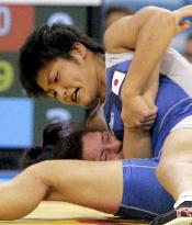 (2)Japanese wrestlers off to strong in elimination matches