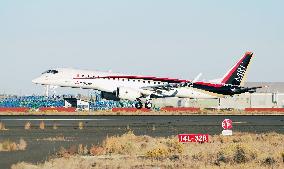 Mitsubishi Regional Jet arrives in U.S.
