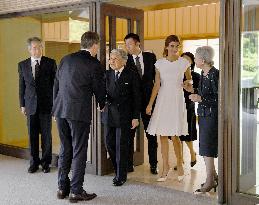 Japan's emperor, empress invite Argentine president to palace