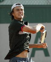 Tennis: Japan's Daniel eliminated in French Open 2nd round