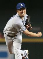 Baseball: Maeda gets no-decision in Dodgers' loss to D-backs