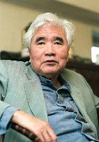 Writer, antiwar activist Makoto Oda dies at 75