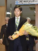 Youngest mayor in Japan resigns after conviction for taking bribes