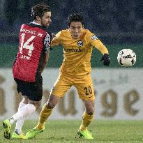 Soccer: Frankfurt beat Hannover 2-1