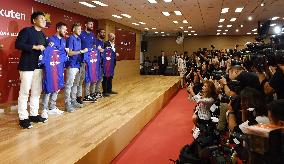 Messi, Pique visit Barca shirt sponsor Rakuten