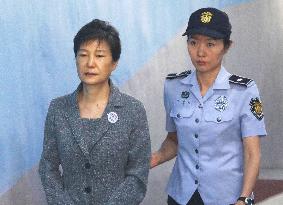 Former S. Korean President Park enters court