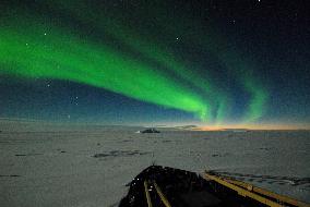 Aurora observed by icebreaker Shirase