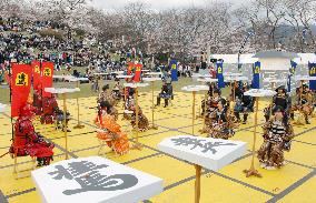 ''Human chess'' event in Tendo