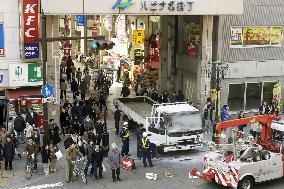 Man nabbed as runaway truck kills 2 in Sendai shopping arcade