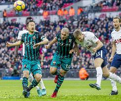 Southampton's Yoshida in Premier League vs Tottenham