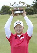 Japan's Nomura holds off Ko to win 1st title on U.S. tour
