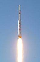 N. Korea launches long-range rocket