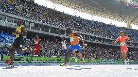 Olympics: Bolt cruises into 200 semifinals
