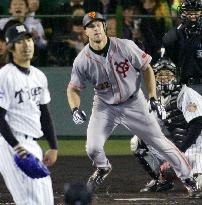 Baseball: New Phillies manger Kapler's days in Japan