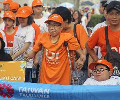 Nguyen Duc in charity marathon