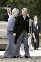 Japan emperor, empress visit imperial mausoleum