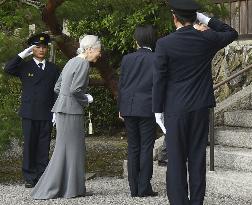 Ex-Japan emperor, empress in Kyoto