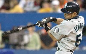 Mariners' Ichiro goes 2-for-5 against Blue Jays