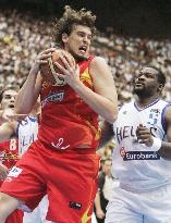 Spain pounds Greece to win world basketball championships