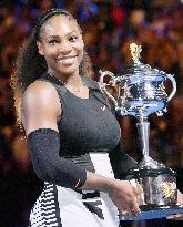 Tennis: S. Williams wins Australian Open final