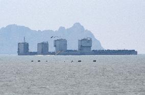 S. Korean gov't begins efforts to raise sunken Sewol ferry