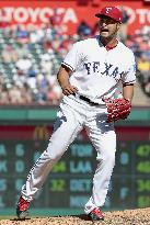 Baseball: Darvish pitches Rangers over Royals