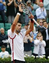 Tennis: Djokovic advances to French Open 3rd round
